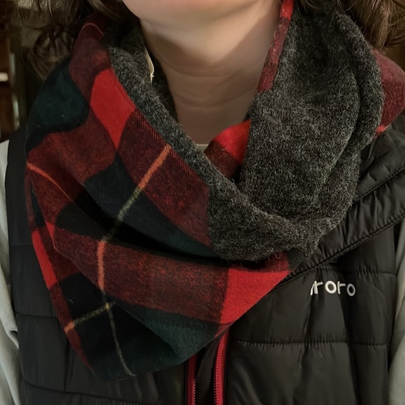 Infinity Scarf - Picture 5 of 5